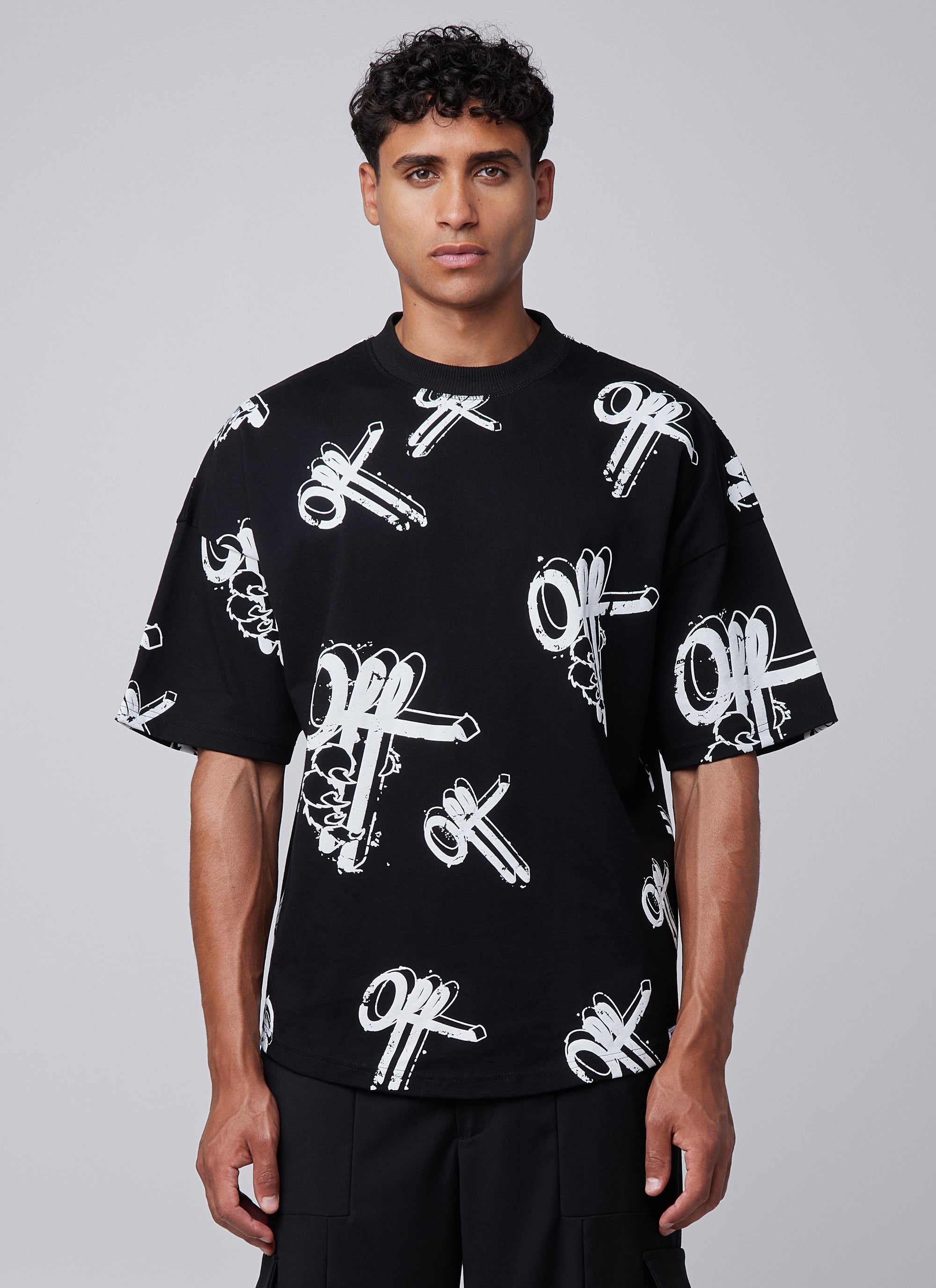 Off Mark Oversized Tee | Black