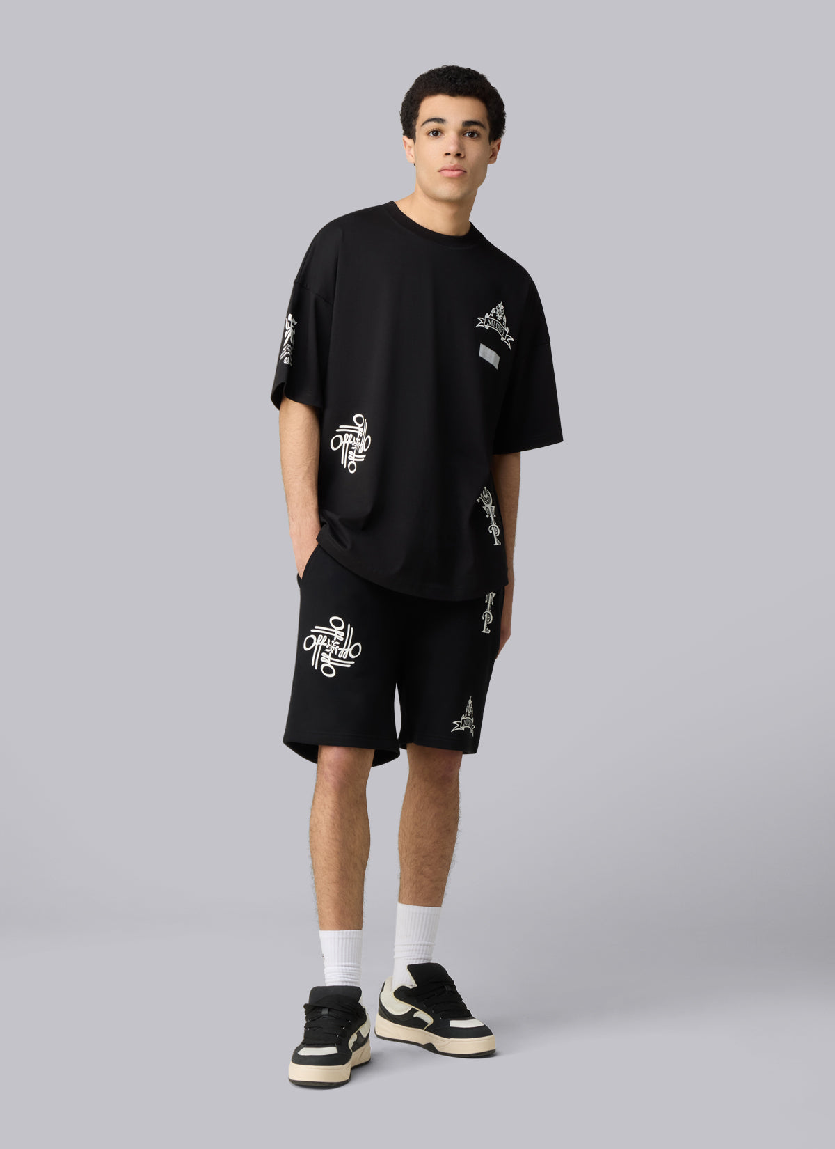 Filigrain Oversized Fit Tee | Black
