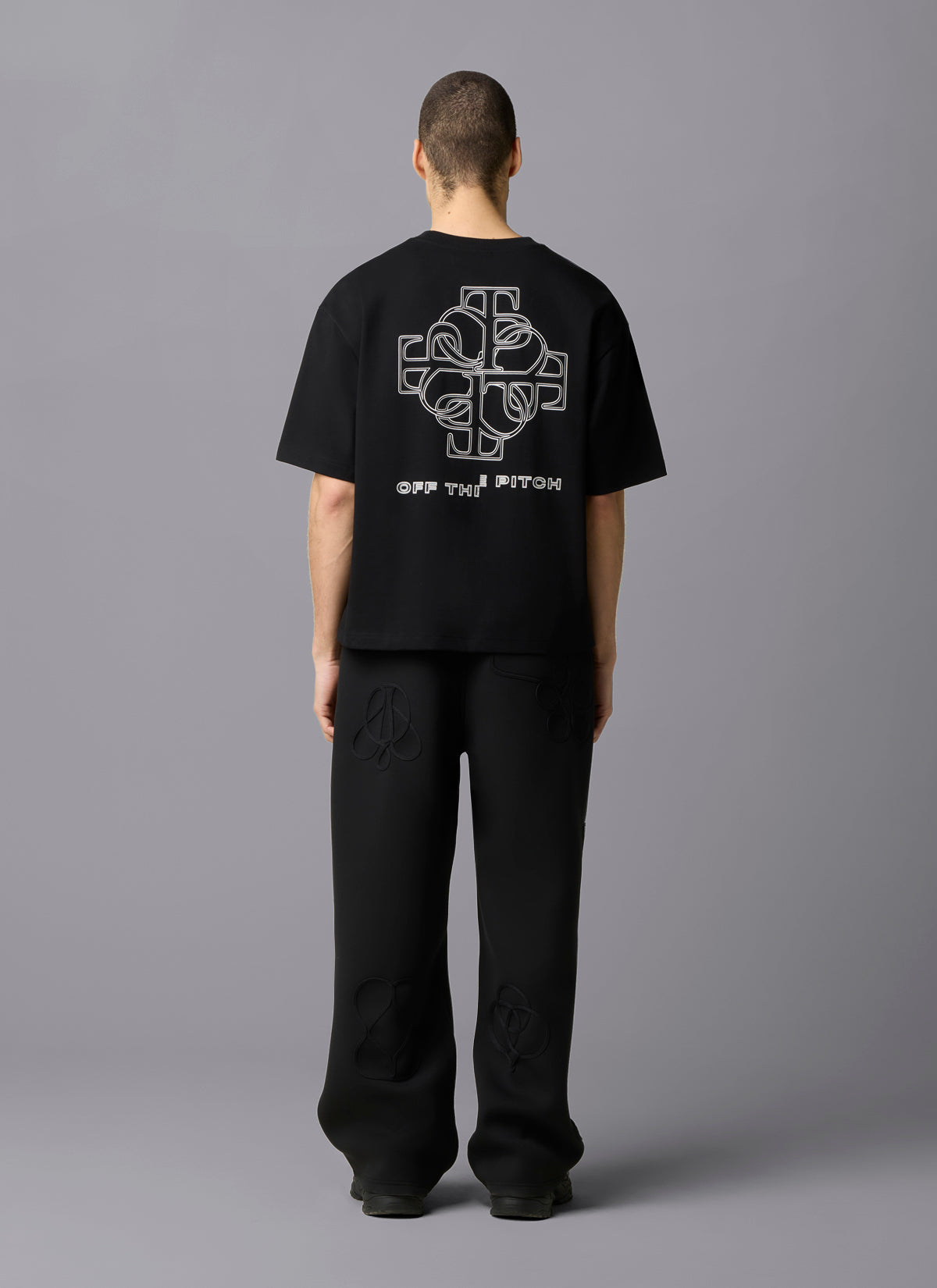 Locket Box Fit Tee | Black