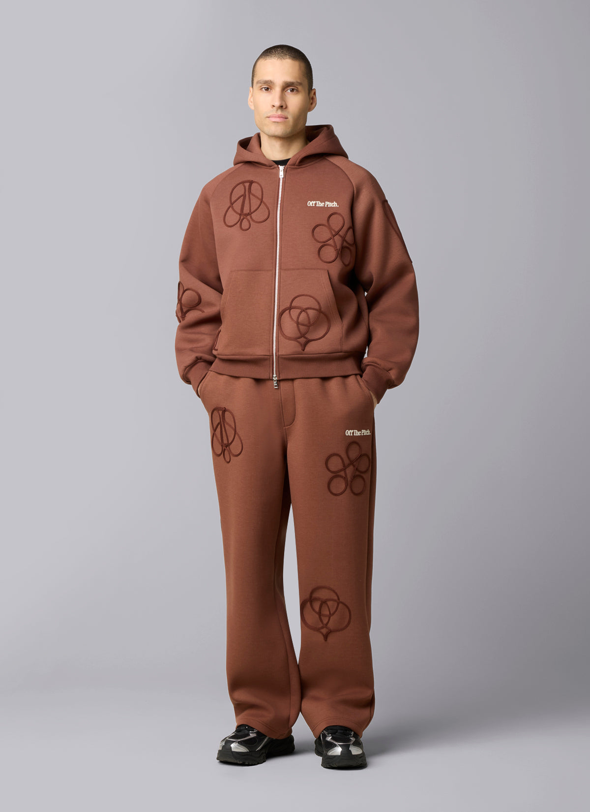 Symbol Joggers | Rusty Clay