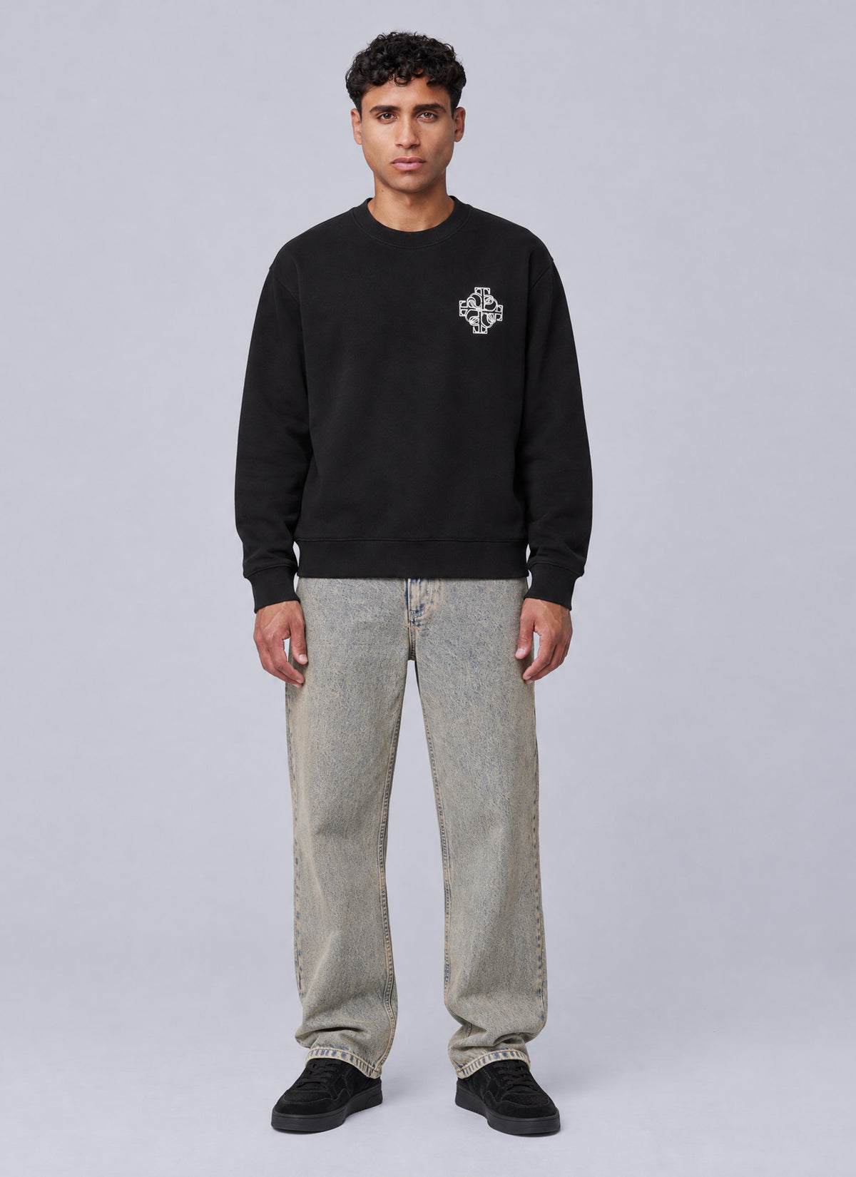 Locket Crewneck | Black