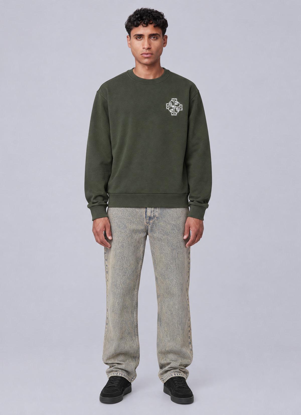 Locket Crewneck | Dark Olive