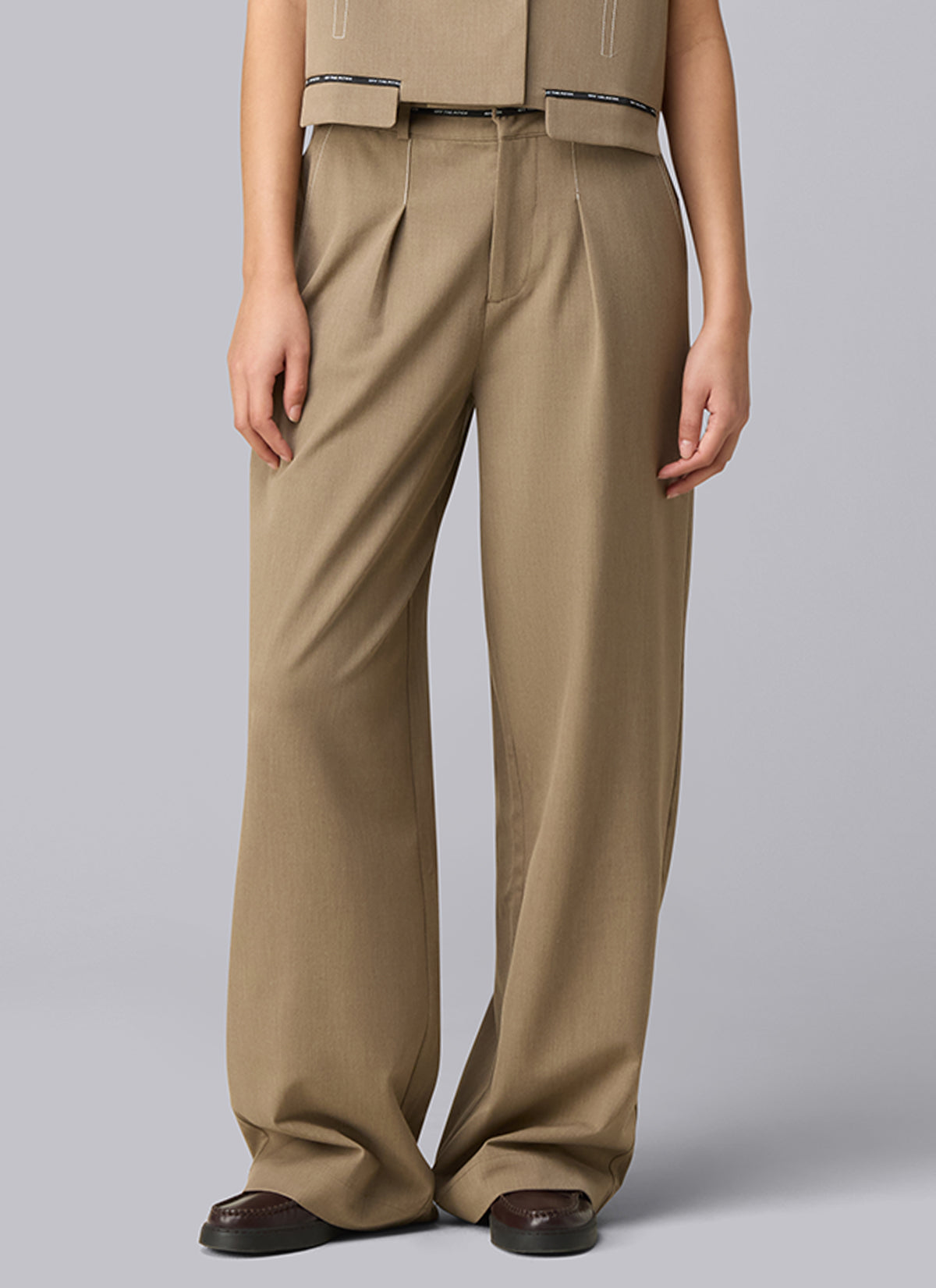 Shia Smart Pants | Sand