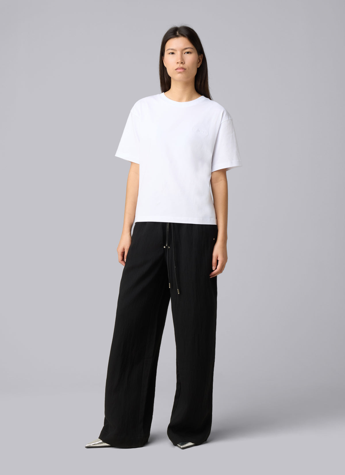 Wardrobe Regular WMNS Tee | White