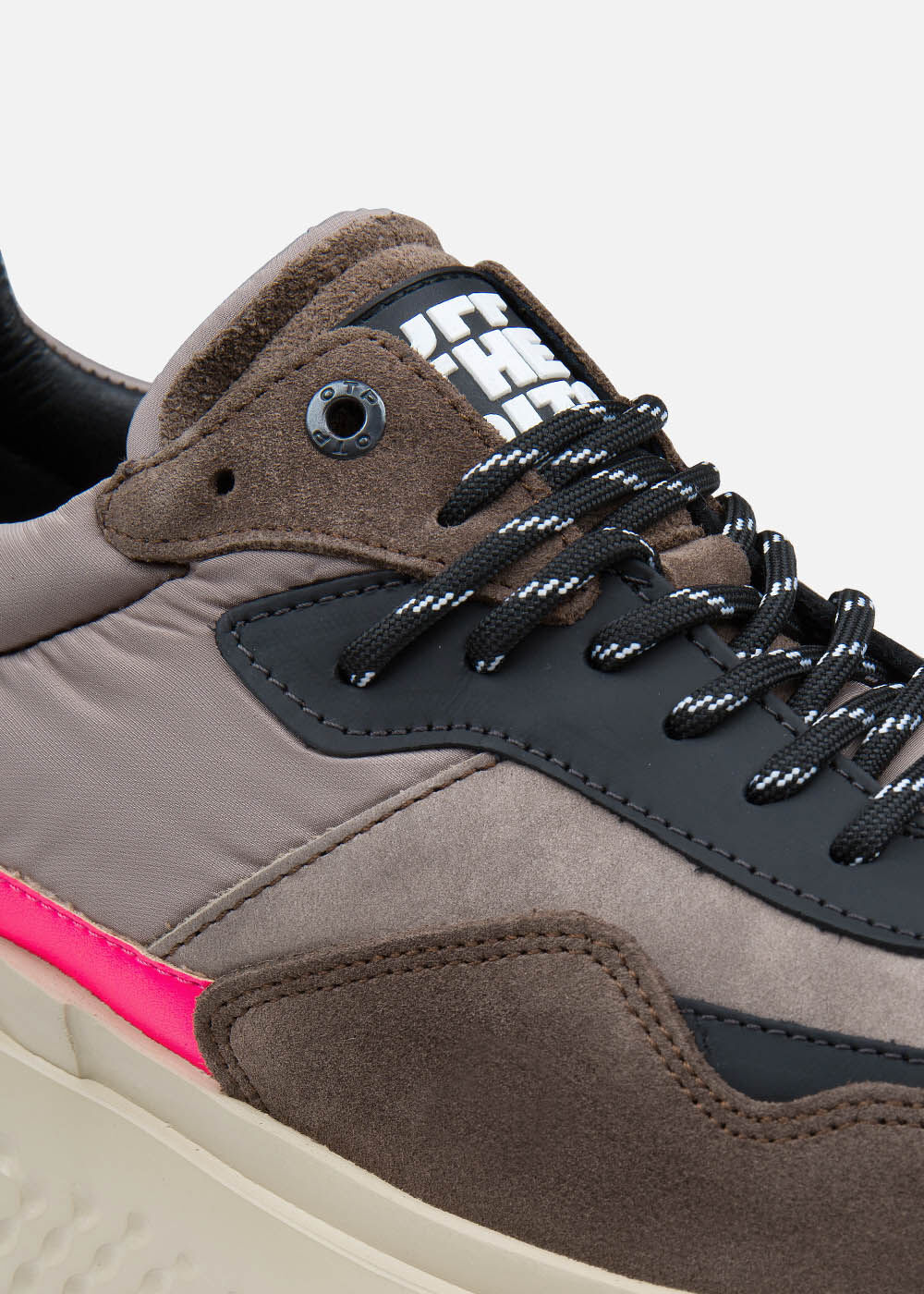 Off the pitch schoenen sale