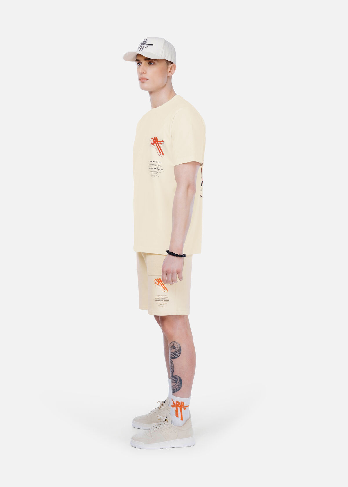 Unfold Sweatshorts, Off white, hi-res