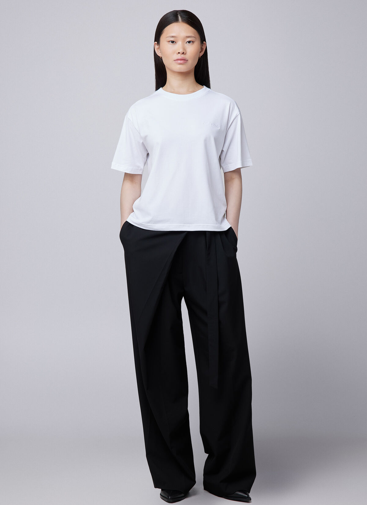 Wardrobe Regular WMNS Tee, White, hi-res