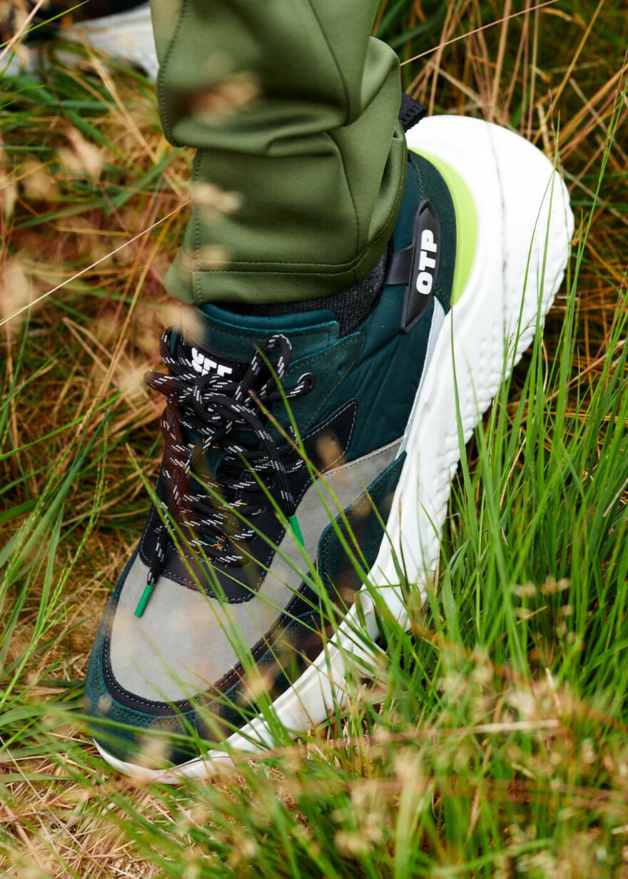 Crunch Runner, Forest Green, hi-res
