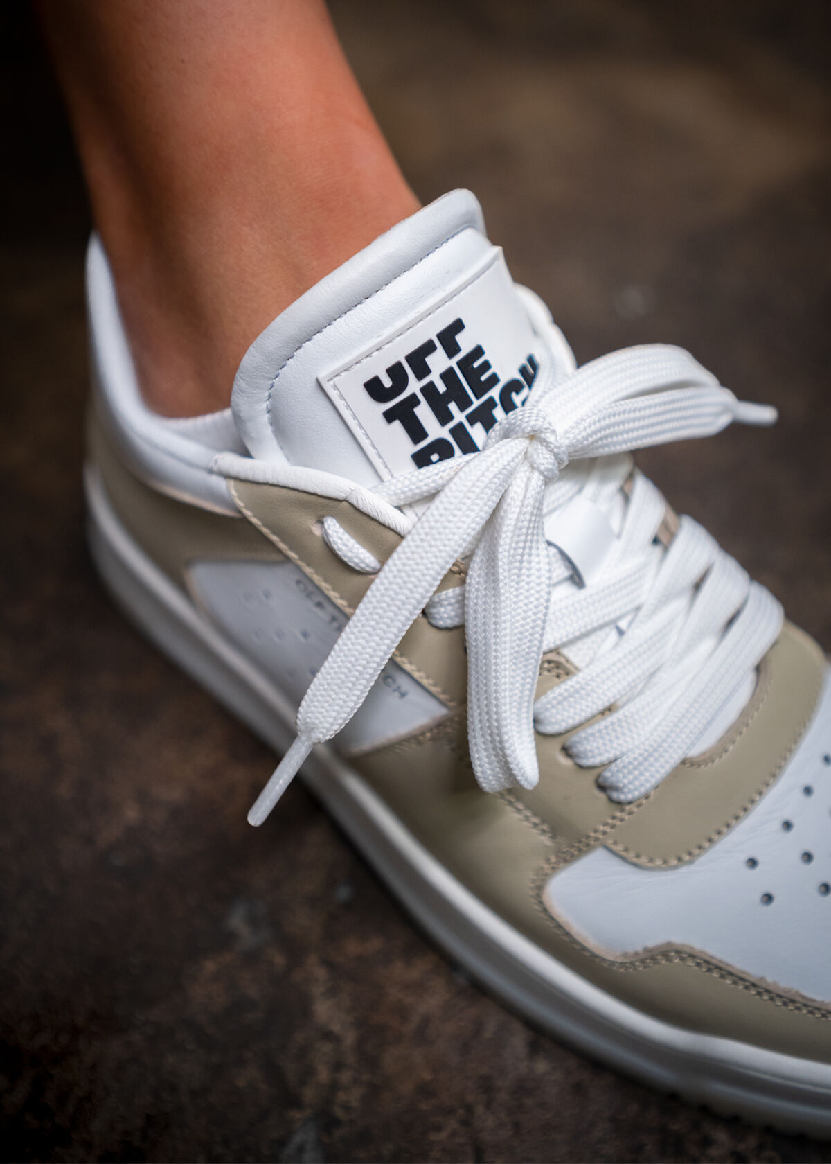 Supernova Low - Leather, Grey/White, hi-res