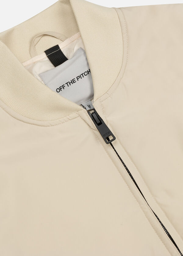 Zip-off Sleeve Jacket