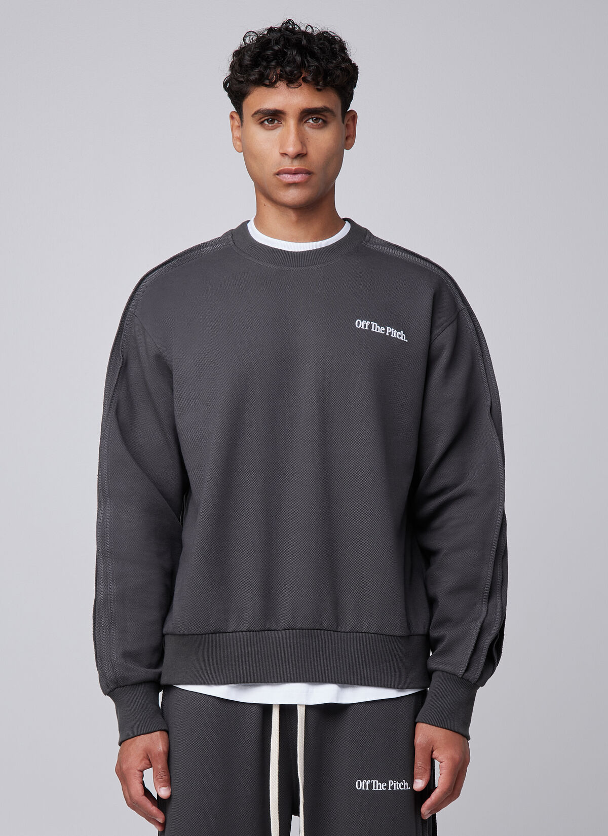 Raw Edge Panel Crew, Dark grey, hi-res
