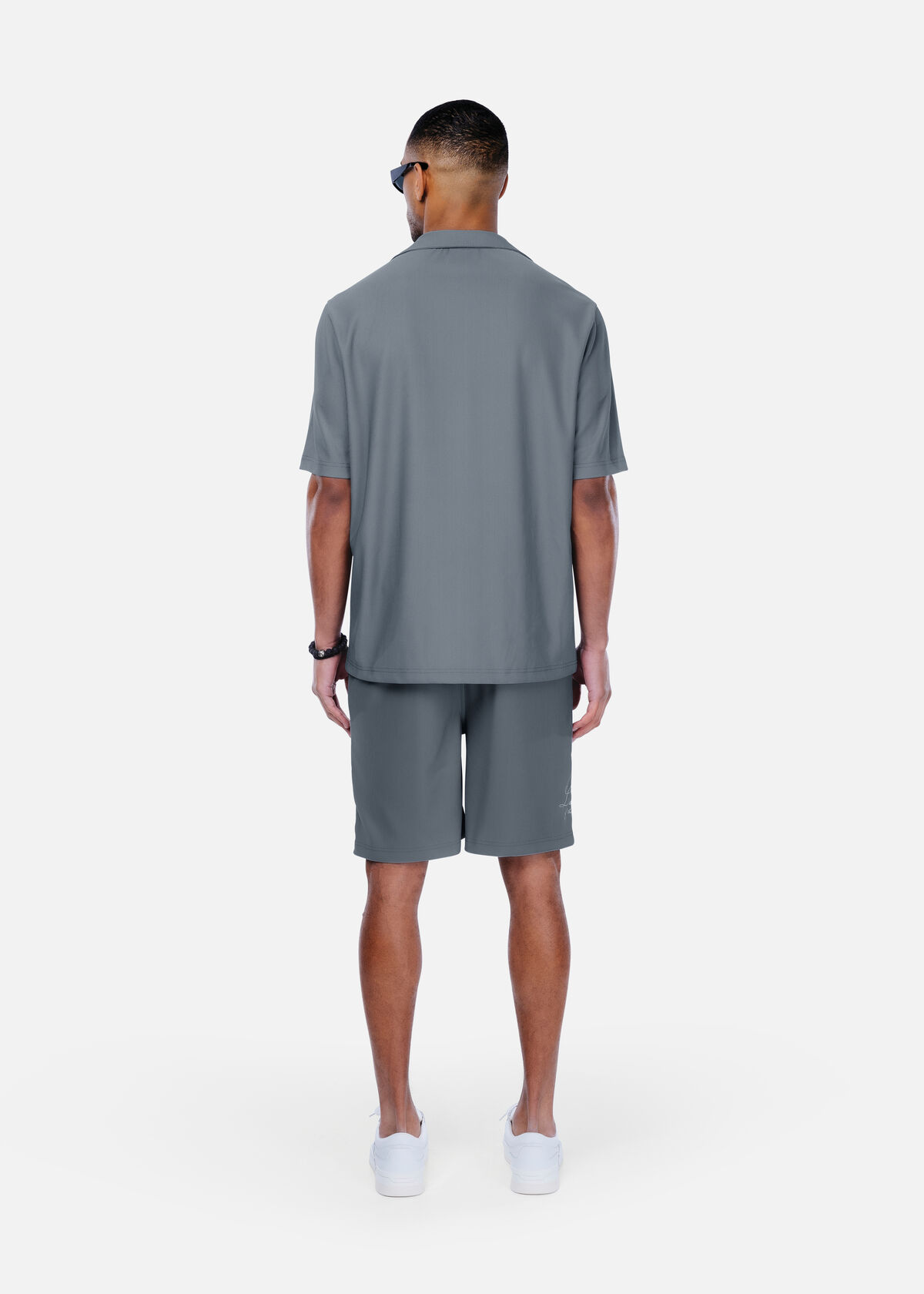 Double Script Short, Ultimate Grey, hi-res