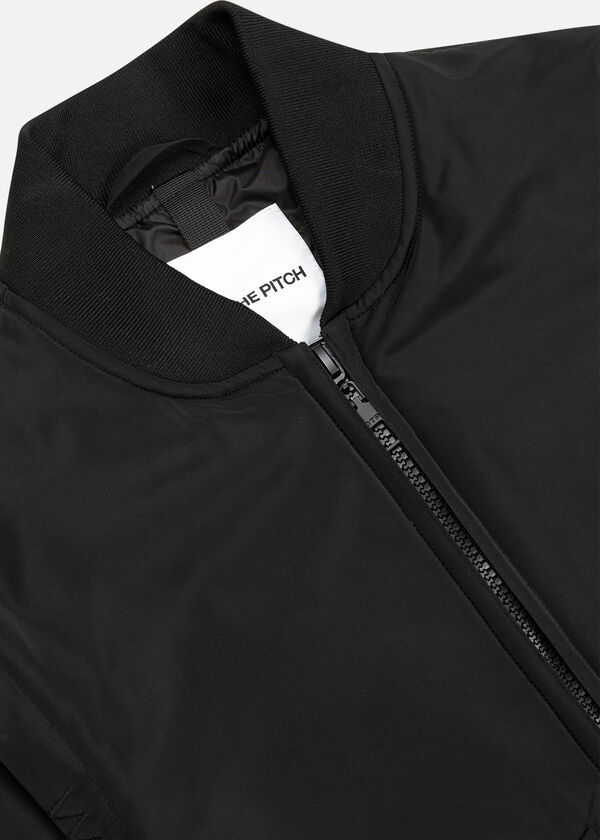 Zip-off Sleeve Jacket