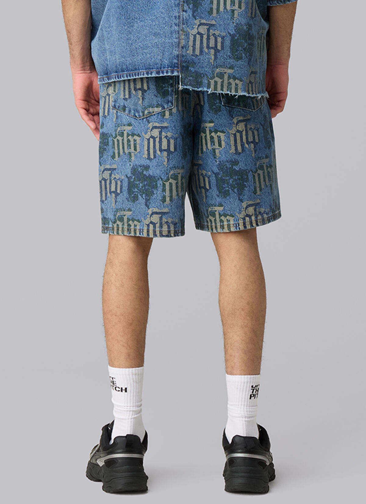 Fraktur Printed Denim Shorts, Navy EN, hi-res