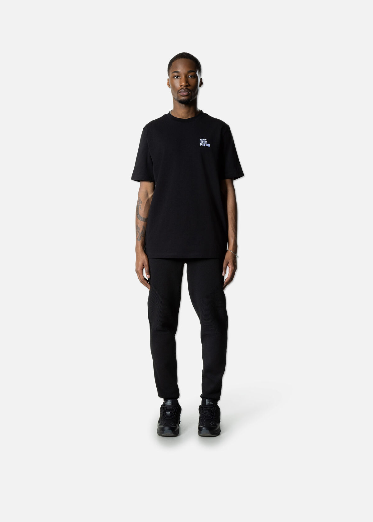Globe Regular Tee, Black, hi-res