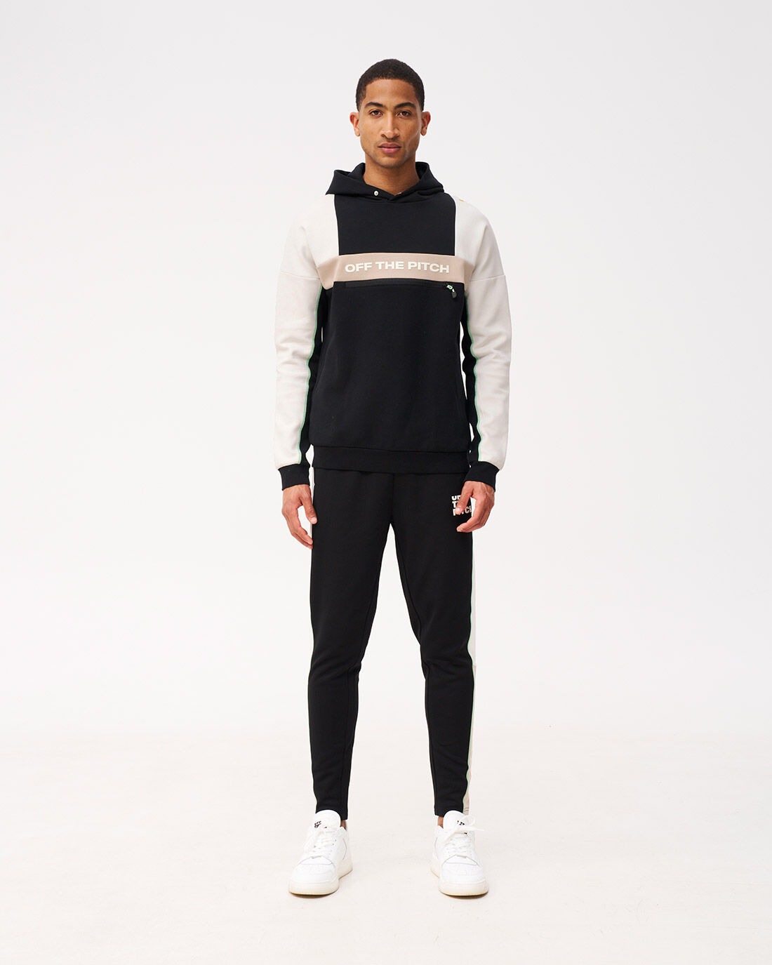 Serge online black hoodie